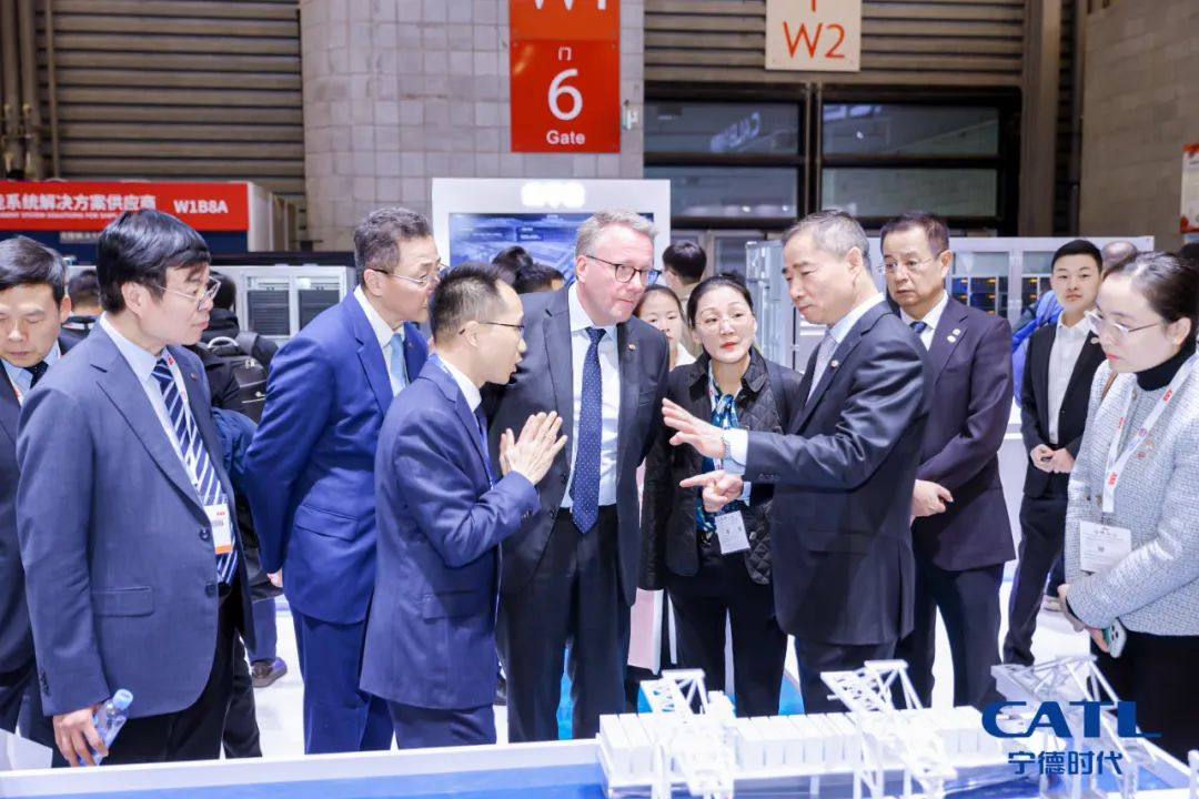 01-头图.png 01-头图.png